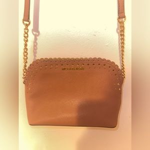 Micheal kors crossbody bag